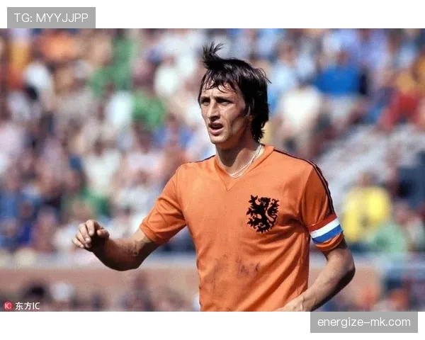 克鲁伊夫哲学重燃战火,球队全攻全守迎战新赛季