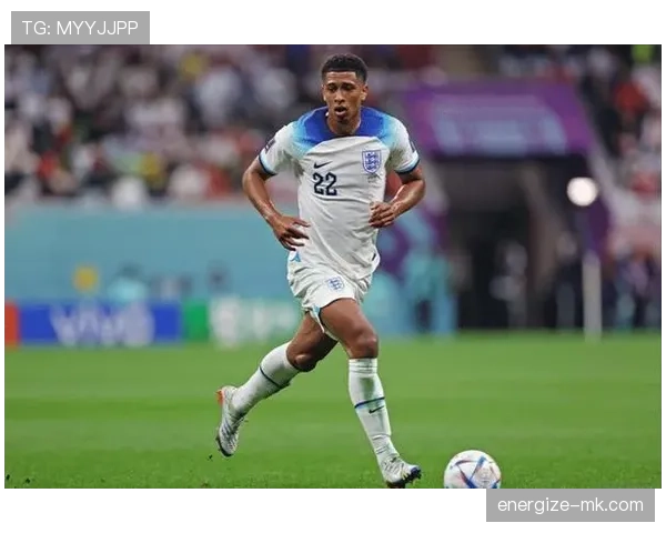 世界杯新星闪耀赛场，未来足球巨星引全球瞩目