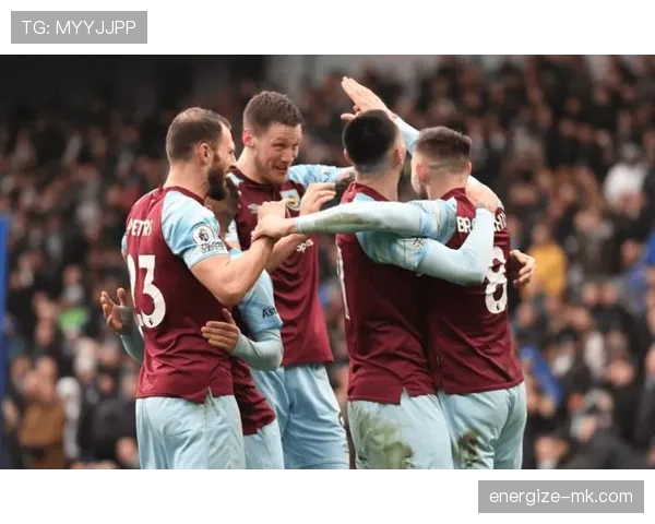 伯恩利状态火热强势崛起,跻身英超争冠热门行列 伯恩利状态火热强势崛起,跻身英超争冠热门行列
